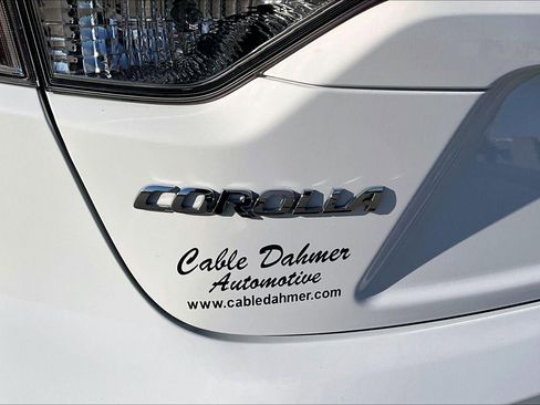 Used 2024 Toyota Corolla LE image 31