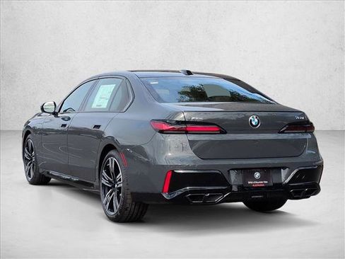 New 2026 BMW 760i xDrive w/ Autobahn Package AWD/4WD image 9