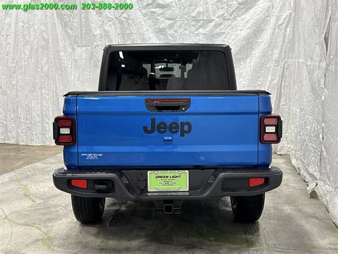 Used 2022 Jeep Gladiator Sport image 19
