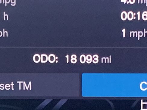 Used 2025 Volvo XC60 B5 Plus image 22