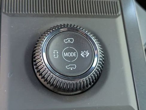 New 2026 GMC Hummer EV SUV image 15