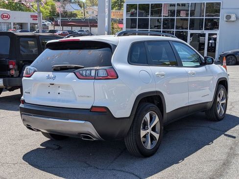Certified 2022 Jeep Cherokee Limited AWD/4WD image 6