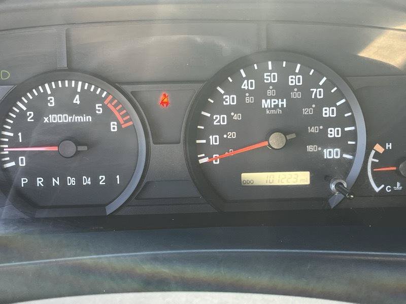 Used 2019 Isuzu NPR RWD image 26