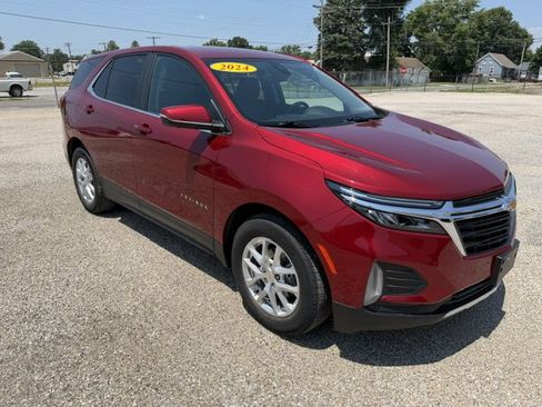 Used 2024 Chevrolet Equinox LT FWD image 7