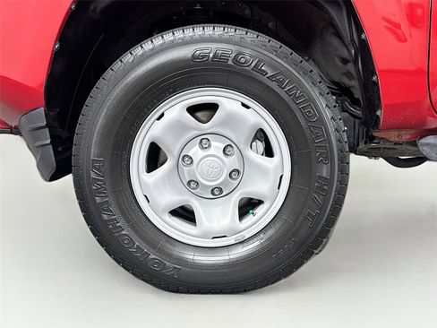 Certified 2022 Toyota Tacoma SR5 image 37