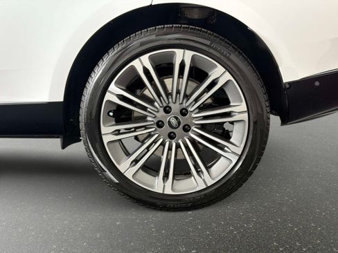 Used 2023 Land Rover Range Rover SE AWD/4WD image 12