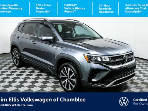 Certified 2024 Volkswagen Taos SE FWD image 1