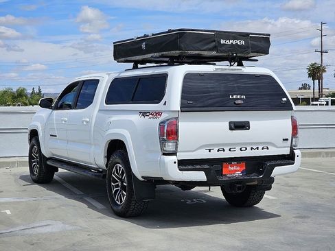 Used 2022 Toyota Tacoma TRD Sport w/ Technology Package AWD/4WD image 16
