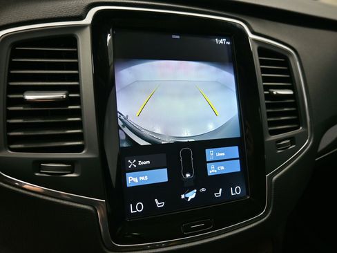 Used 2019 Volvo XC90 T6 Momentum w/ Protection Package Premier AWD/4WD image 18