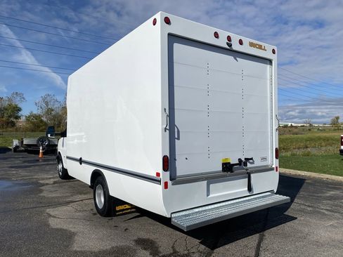 New 2025 Chevrolet Express 3500 w/ Power Convenience Package image 4