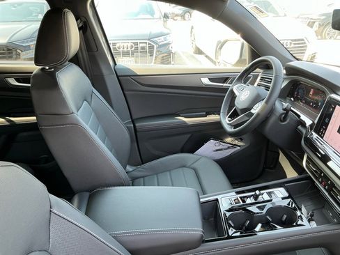 New 2026 Volkswagen Atlas Cross Sport SEL image 29