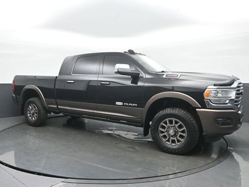 Used 2022 RAM 3500 Limited AWD/4WD image 7