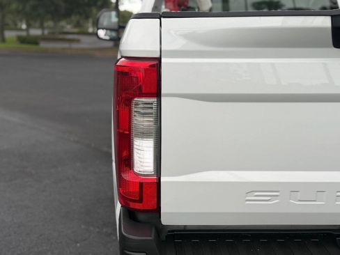 Used 2019 Ford F250 XL w/ Power Equipment Group RWD image 11