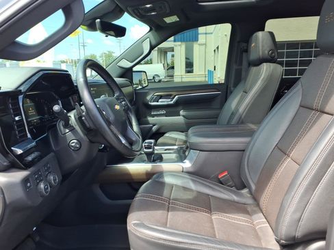 Used 2025 Chevrolet Silverado 1500 High Country AWD/4WD image 24