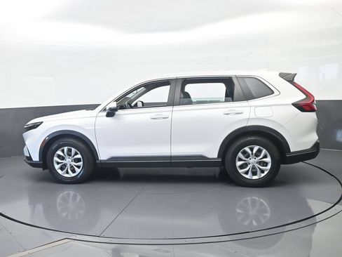 Used 2024 Honda CR-V LX image 3