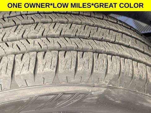 Used 2025 Jeep Wrangler Unlimited Sahara AWD/4WD image 9