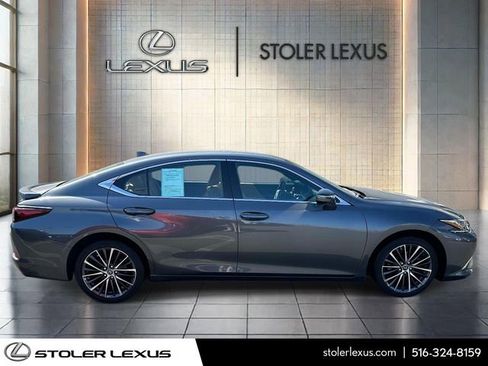 Used 2022 Lexus ES 350 w/ Premium Package FWD image 2