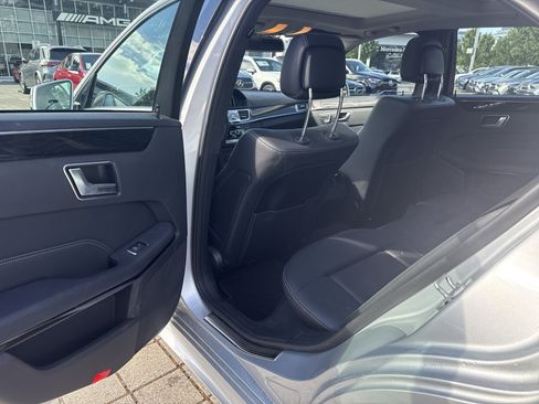 Used 2014 Mercedes-Benz E 350 Sedan image 10