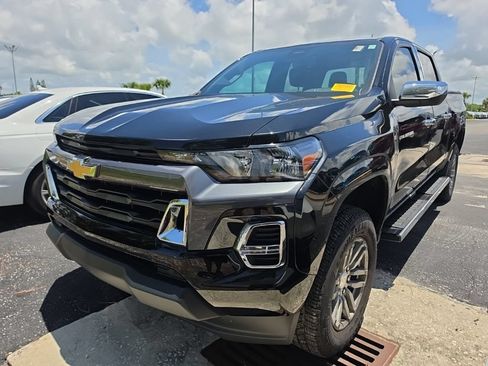 Used 2025 Chevrolet Colorado LT w/ Advanced Trailering Package RWD image 5