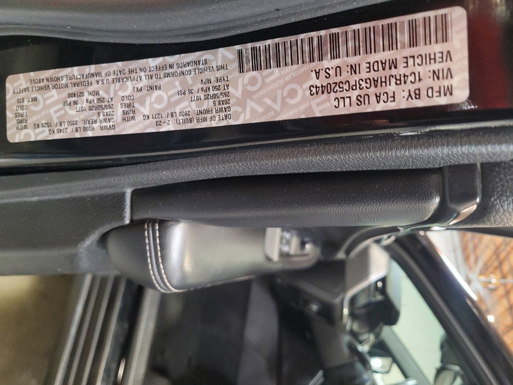 Used 2023 Jeep Grand Cherokee Altitude AWD/4WD image 33