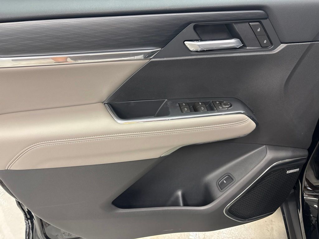 New 2027 GMC Acadia Elevation w/ Black Edition AWD/4WD image 18