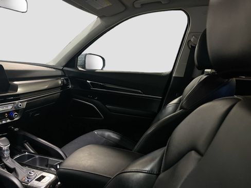 Used 2025 Kia Telluride S AWD/4WD image 22