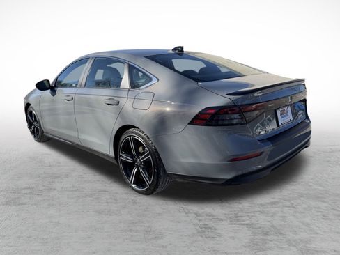 Used 2025 Honda Accord Sport image 5