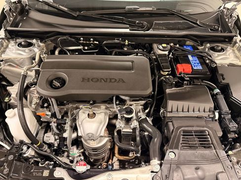 Used 2025 Honda Civic Sport image 11