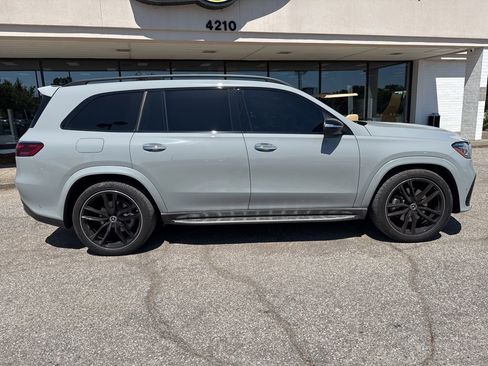 Used 2024 Mercedes-Benz GLS 450 4MATIC image 29