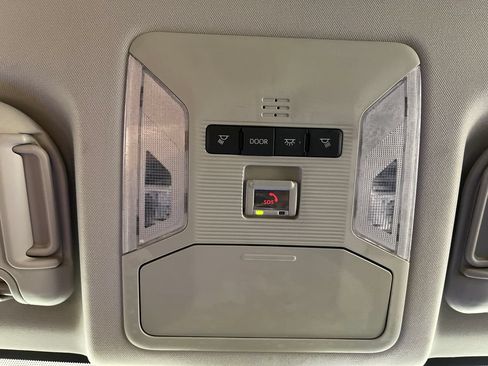 Certified 2025 Toyota RAV4 XLE FWD image 29