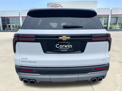 Used 2024 Chevrolet Traverse LT w/ LPO, Floor Liner Package FWD image 7