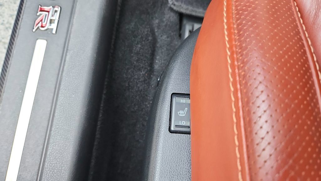 Used 2015 Nissan GT-R Premium AWD/4WD image 18