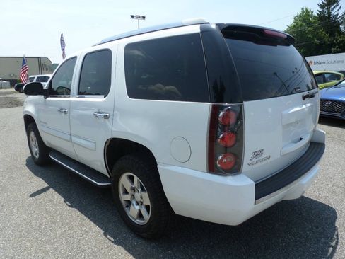 Used 2007 GMC Yukon Denali AWD/4WD image 12
