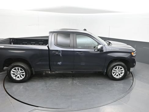 Used 2023 Chevrolet Silverado 1500 LT AWD/4WD image 40