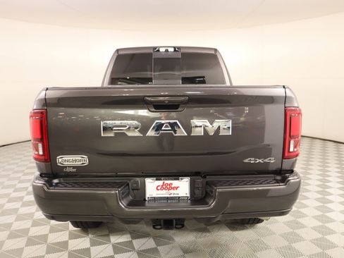 Used 2025 RAM 2500 Limited AWD/4WD image 23