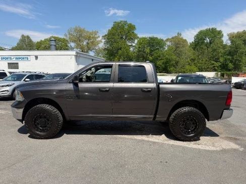 Used 2019 RAM 1500 Classic SLT w/ Luxury Group AWD/4WD image 4