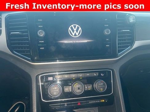 Used 2022 Volkswagen Atlas SE w/ Panoramic Sunroof Package image 8