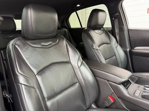 Used 2023 Cadillac XT4 Premium Luxury image 11