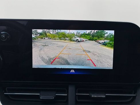 Used 2024 Chevrolet Trax RS w/ Driver Confidence Package FWD image 26