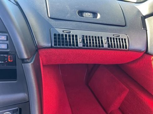 Used 1991 Chevrolet Corvette Convertible image 27