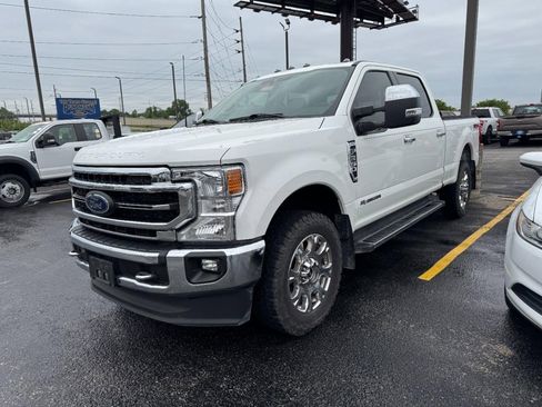 Used 2021 Ford F350 Lariat w/ Lariat Ultimate Package AWD/4WD image 4