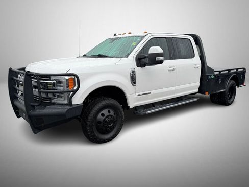 Used 2019 Ford F350 Lariat w/ Lariat Ultimate Package image 2