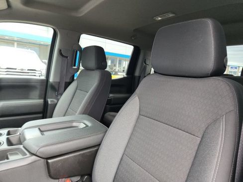 Used 2022 Chevrolet Silverado 1500 LT AWD/4WD image 14