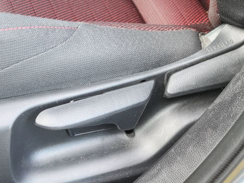 Used 2025 Toyota Corolla SE image 22