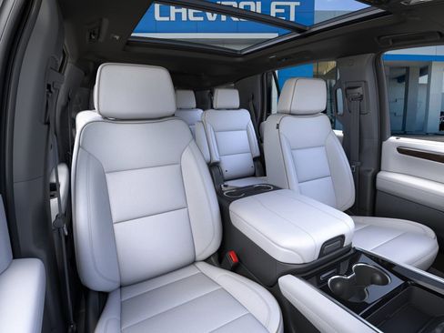 New 2026 Chevrolet Tahoe Premier w/ Sun And Tow Package AWD/4WD image 40