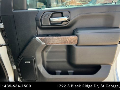 Used 2020 GMC Sierra 3500 Denali w/ Denali Ultimate Package image 22
