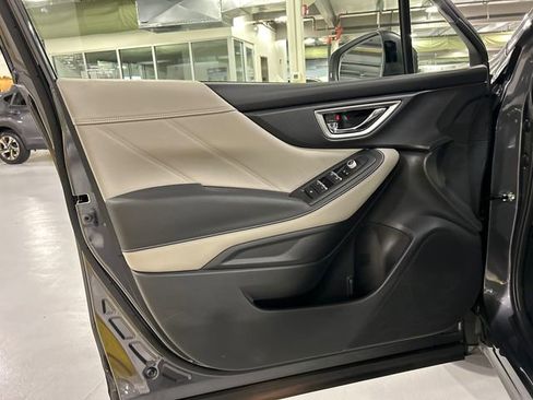 Used 2023 Subaru Forester Limited image 9