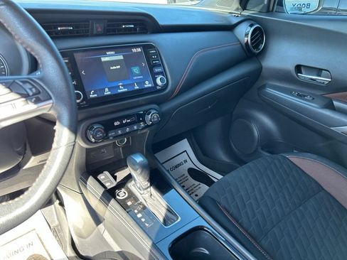 Used 2023 Nissan Kicks SR FWD image 25
