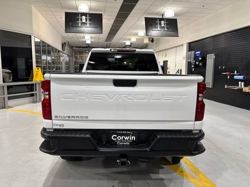 Used 2021 Chevrolet Silverado 2500 W/T w/ WT Convenience Package AWD/4WD image 8