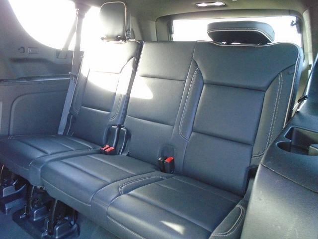 Used 2023 Chevrolet Suburban Premier AWD/4WD image 25